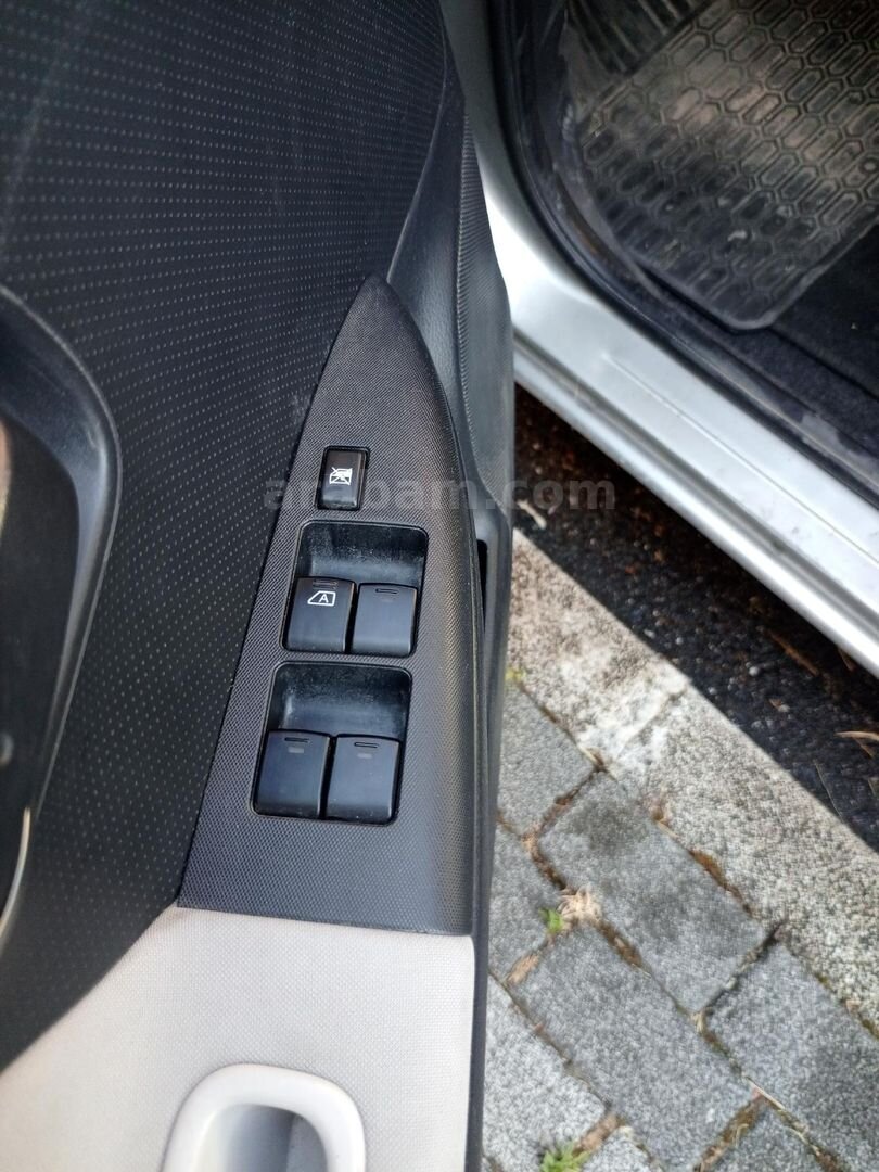 Sahibinden Nissan Note 1.4 Tekna 2010 Model İstanbul 193.346 km Gri 5