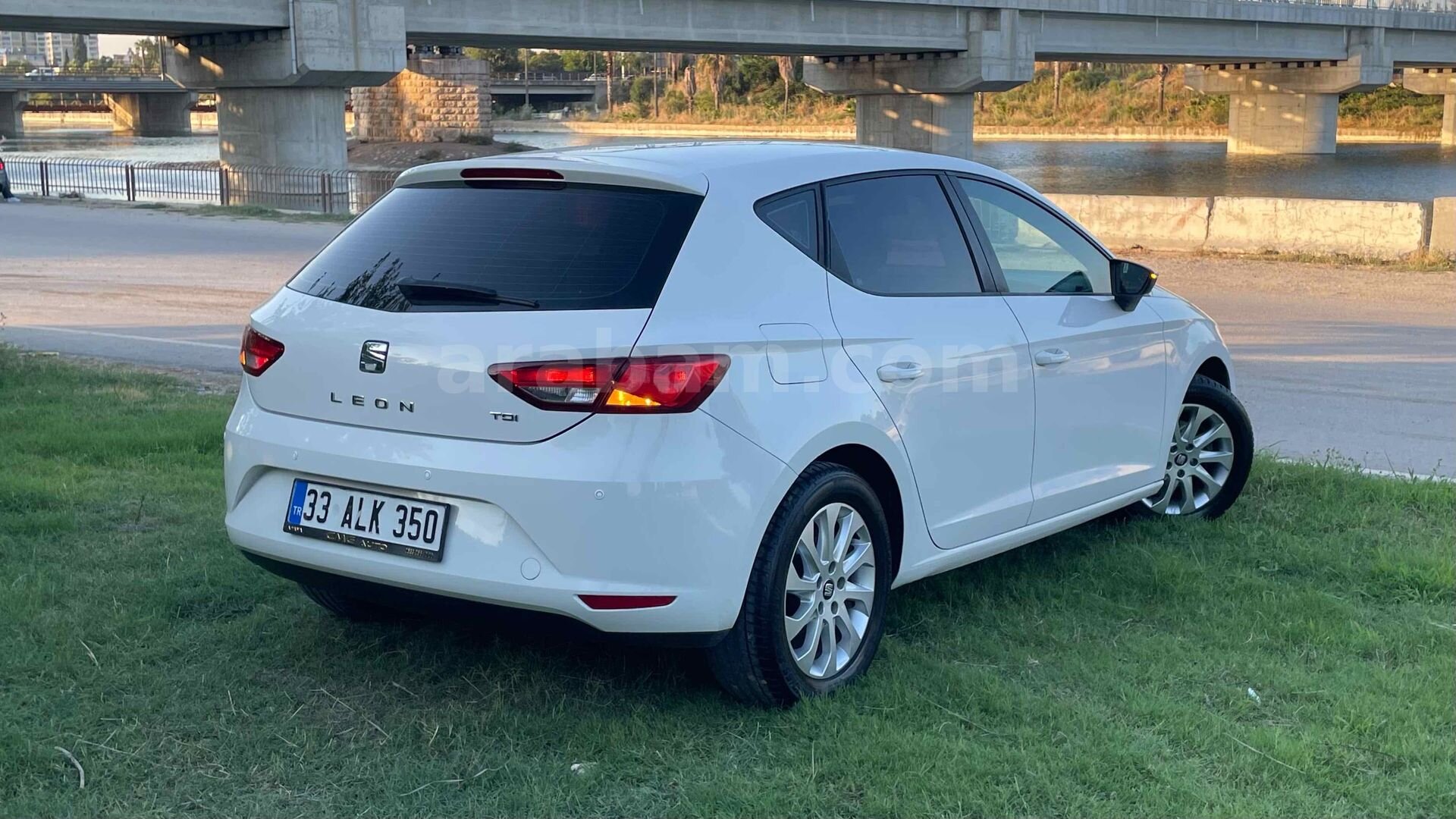 Sahibinden Seat Leon 1.6 TDI Style 2015 Model Adana 257.000 km Beyaz 7
