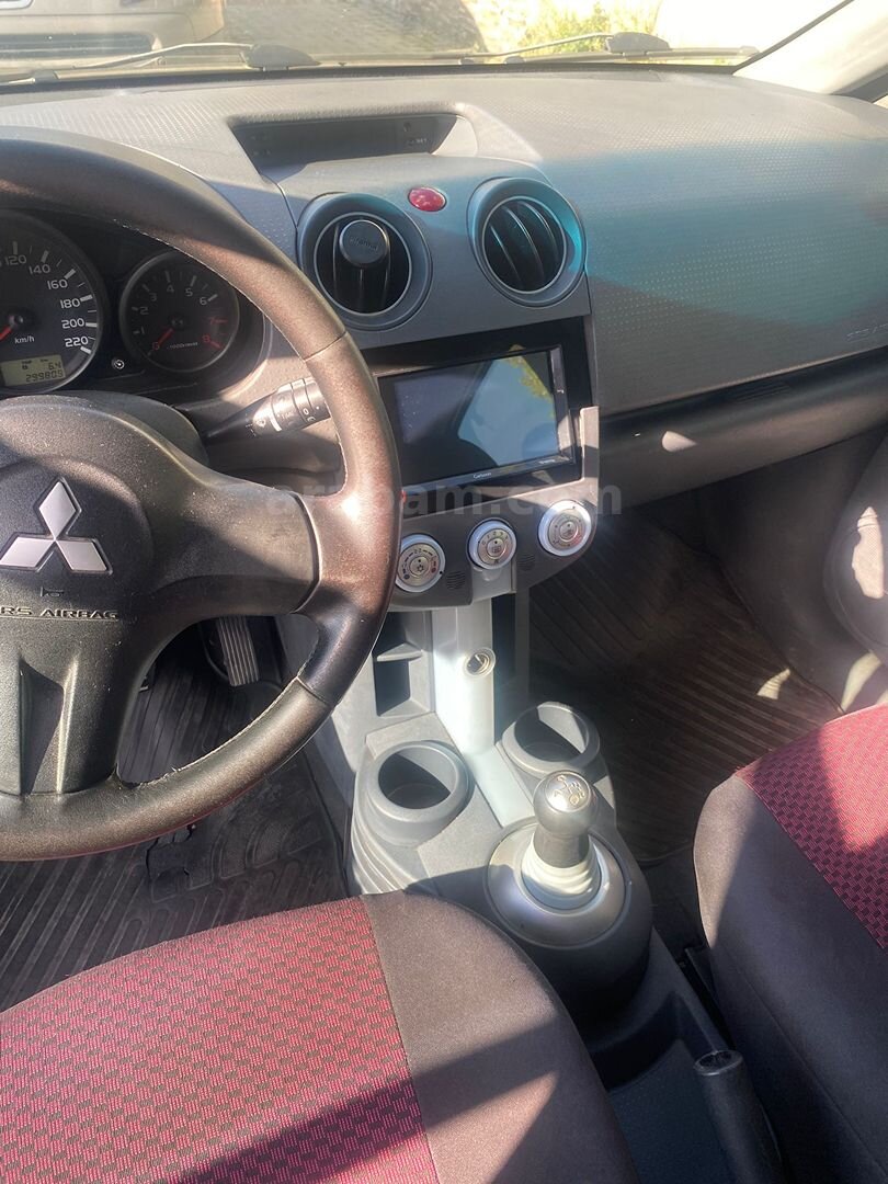 Sahibinden Mitsubishi Colt 1.3 Instyle 2005 Model Ankara 301.000 km Gri (metalik) 5