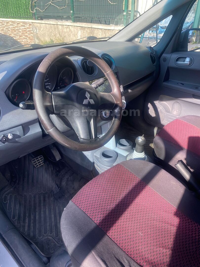 Sahibinden Mitsubishi Colt 1.3 Instyle 2005 Model Ankara 301.000 km Gri (metalik) 3