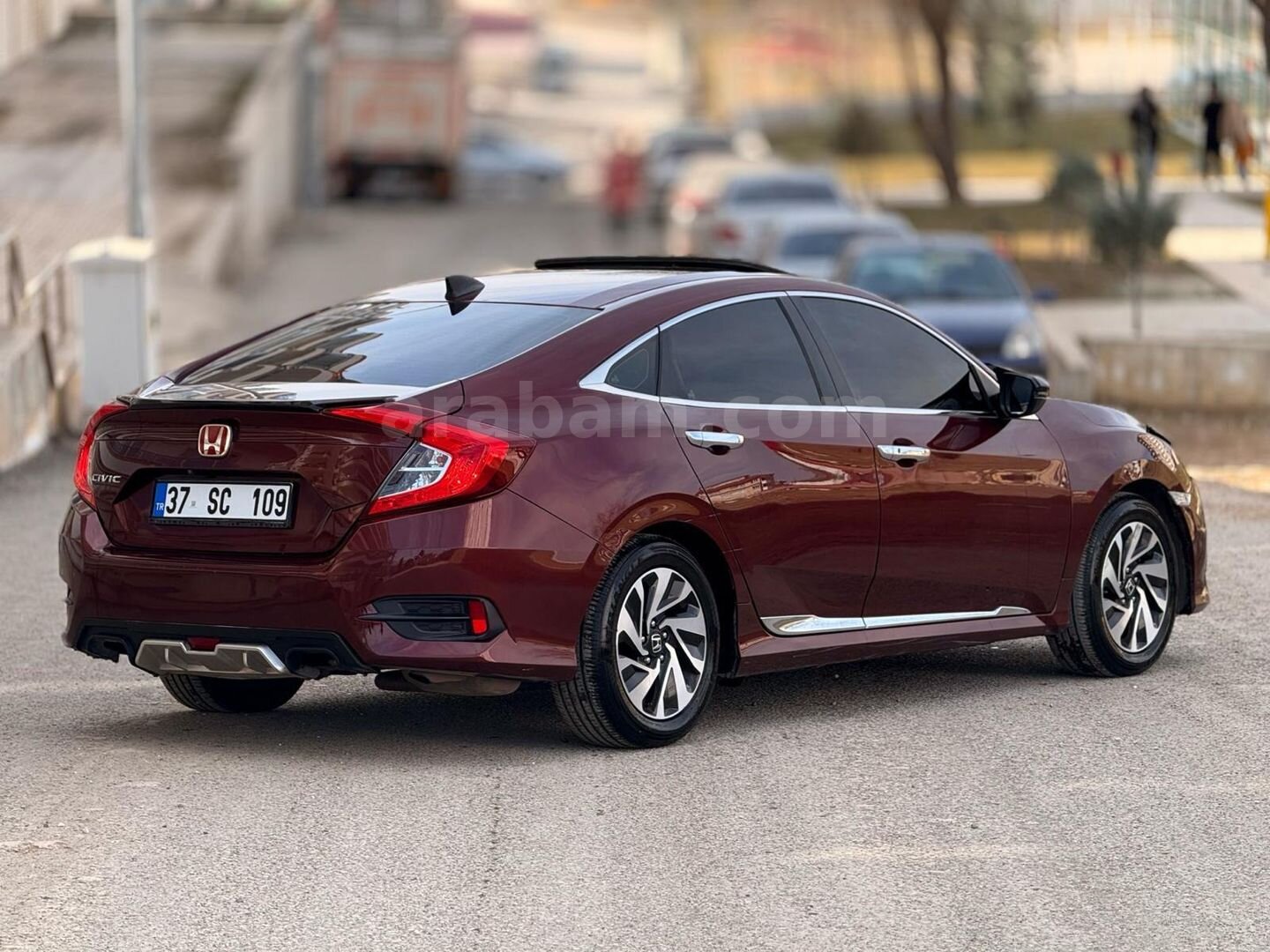Sahibinden Honda Civic 1.6i VTEC Elegance 2017 Model Tekirdağ 220.000 km Bordo 6