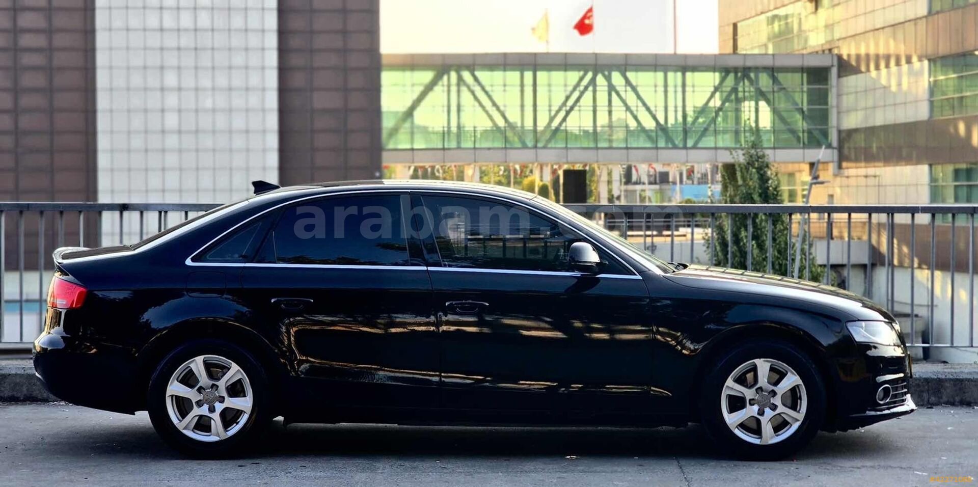 Galeriden Audi A4 Sedan 1.8 TFSI 2012 Model İstanbul 292.000 km Siyah 7