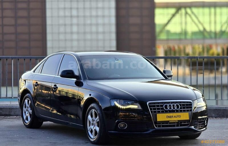 Galeriden Audi A4 Sedan 1.8 TFSI 2012 Model İstanbul 292.000 km Siyah