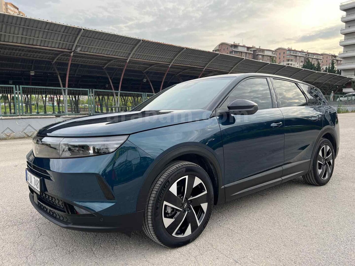 Sahibinden Opel Grandland 1.2 T Hybrid GS 2025 Model Ankara 13.500 km Mavi 1