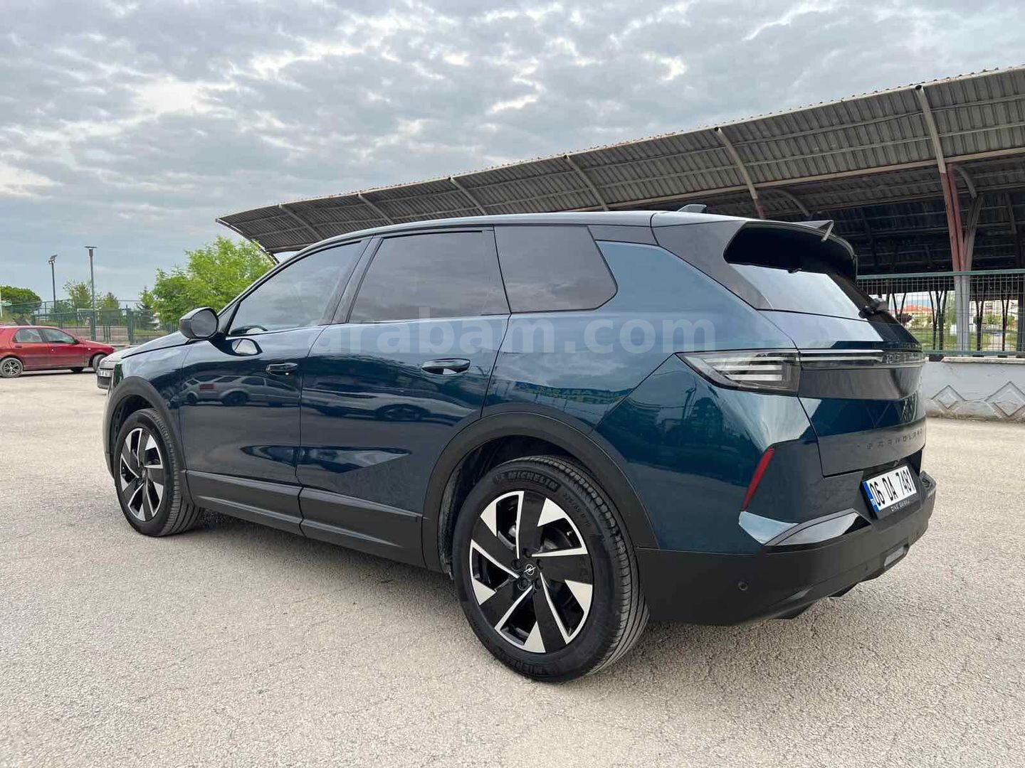 Sahibinden Opel Grandland 1.2 T Hybrid GS 2025 Model Ankara 13.500 km Mavi 4