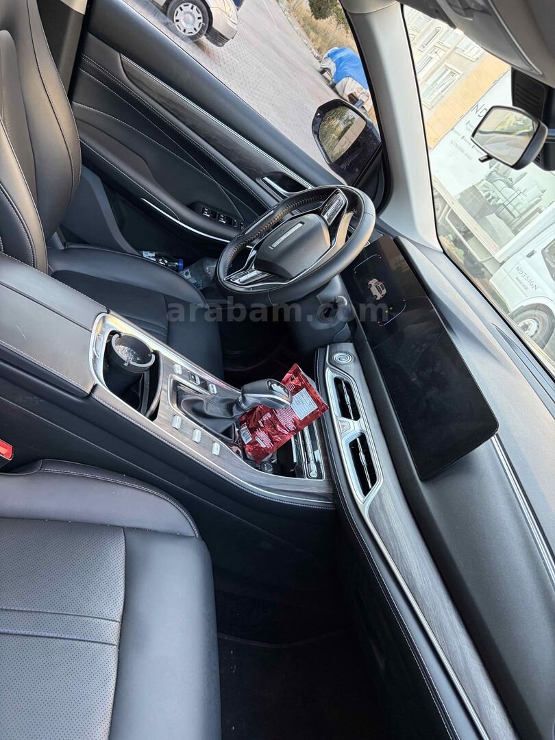 Sahibinden DFSK E5 1.5 Trend Elegance 2024 Model Bursa 34.800 km Siyah 5