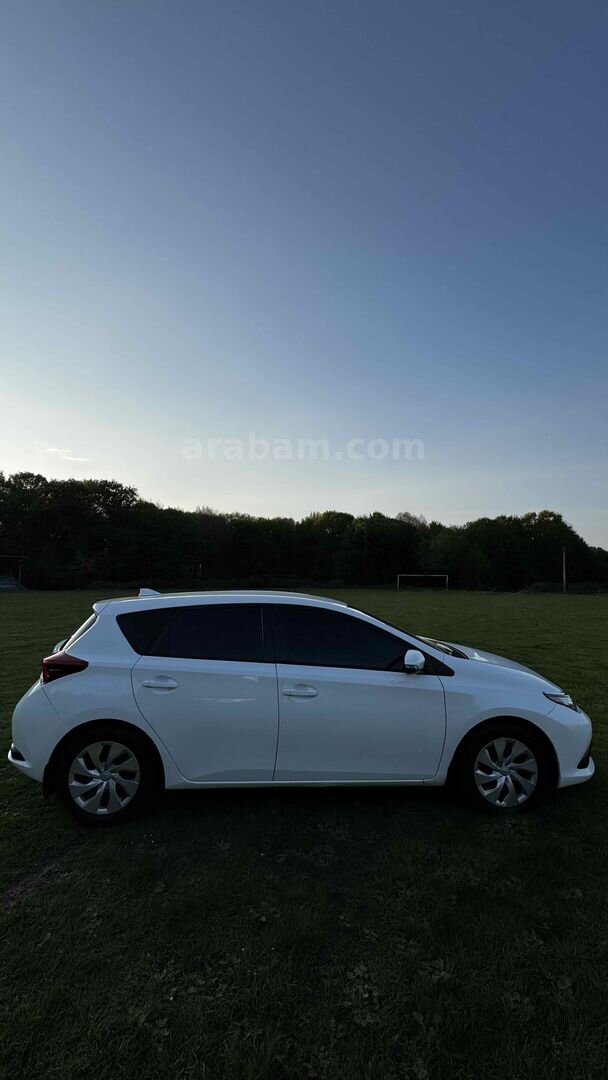Sahibinden Toyota Auris 1.33 Life 2015 Model Sakarya 43.000 km Beyaz 6