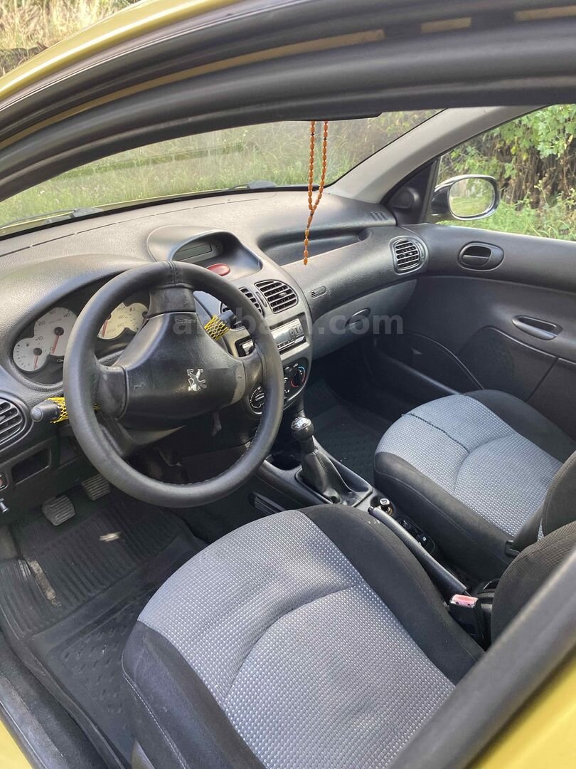 Sahibinden Peugeot 206 1.4 HDi X-line 2004 Model Erzurum 375.000 km Sarı 6