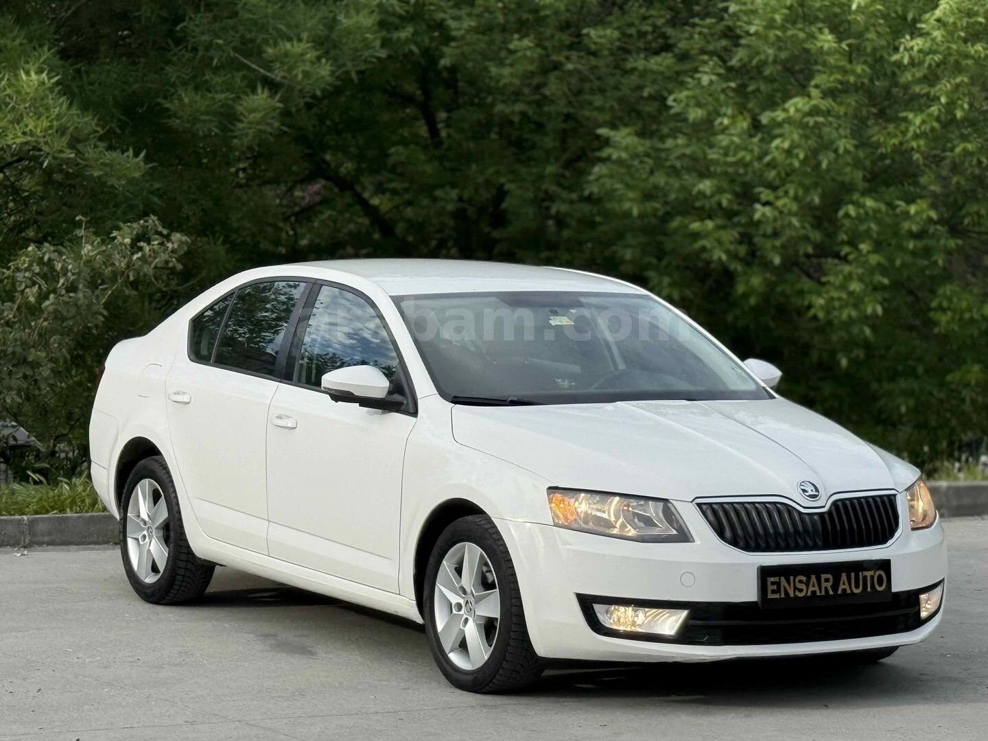Galeriden Skoda Octavia 1.6 TDI Optimal 2015 Model İstanbul 186.000 km Beyaz 2