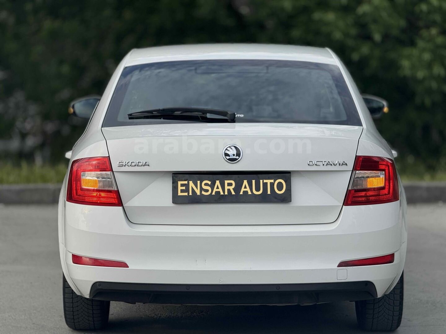 Galeriden Skoda Octavia 1.6 TDI Optimal 2015 Model İstanbul 186.000 km Beyaz 6