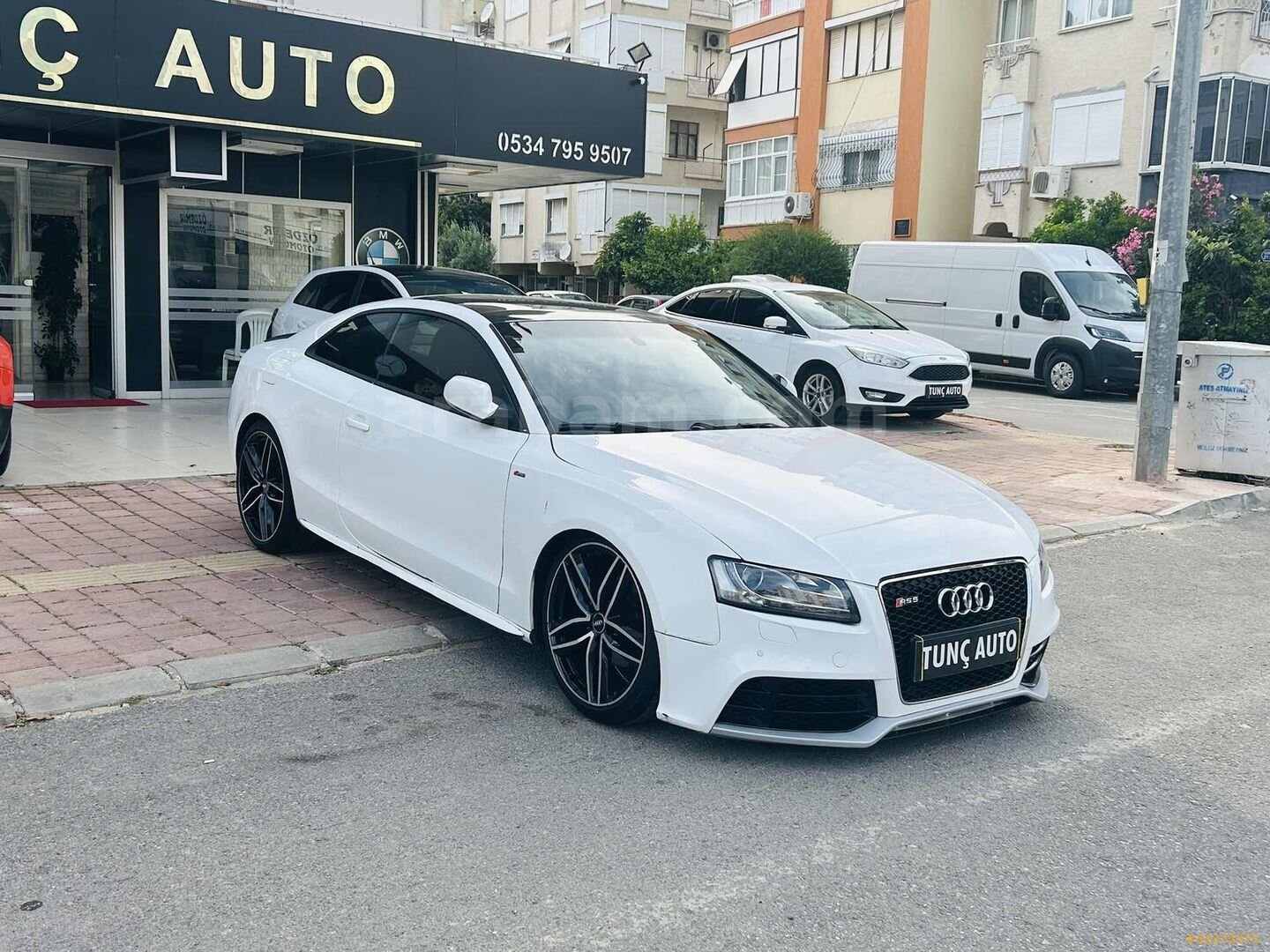 Galeriden Audi A5 Coupe 1.8 TFSI 2011 Model Antalya 211.000 km Beyaz 2