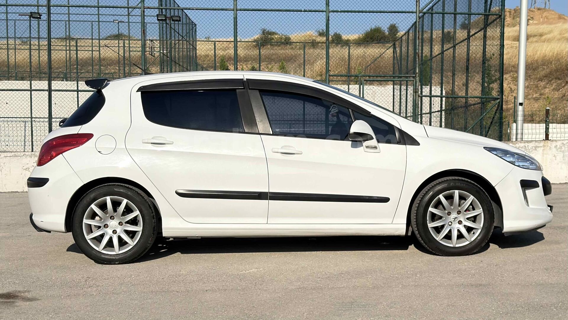 Sahibinden Peugeot 308 1.6 HDi Comfort Pack 2011 Model Karabük 232.900 km Beyaz 7