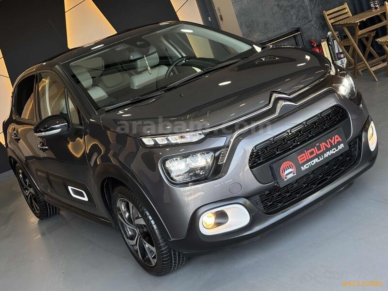 Galeriden Citroen C3 1.2 PureTech Shine 2024 Model İstanbul 27.000 km Gri