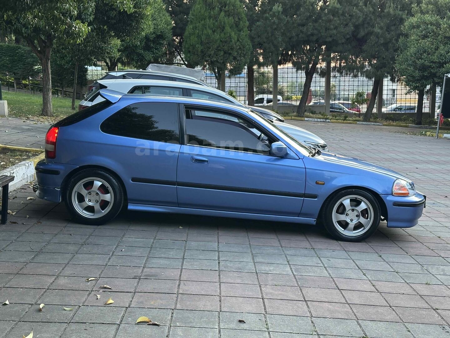 Sahibinden Honda Civic 1.4 i S 1998 Model İstanbul 296.600 km Mavi 4