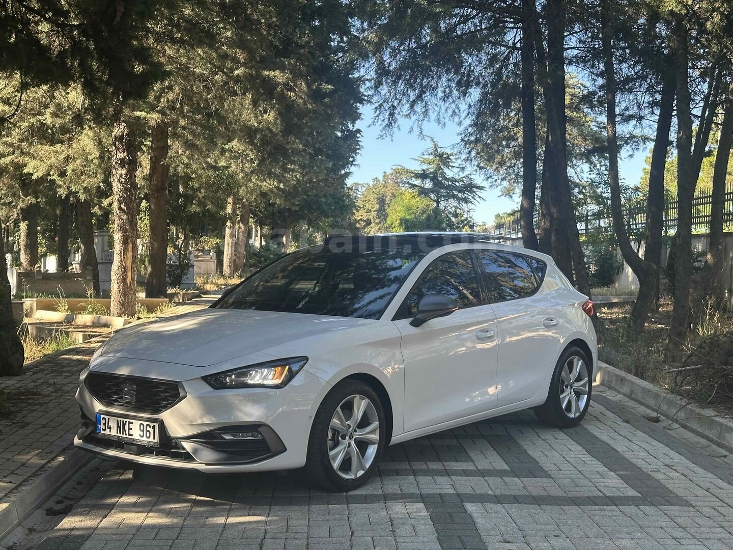 Galeriden Seat Leon 1.5 EcoTSI FR 2025 Model İstanbul 21.000 km Beyaz 6