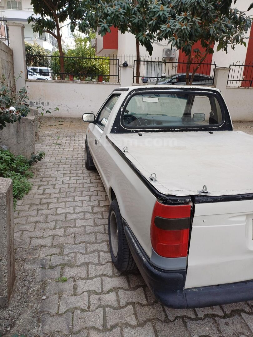 Sahibinden Skoda Felicia 1.3 1997 Model Adana 134.884 km Beyaz 4