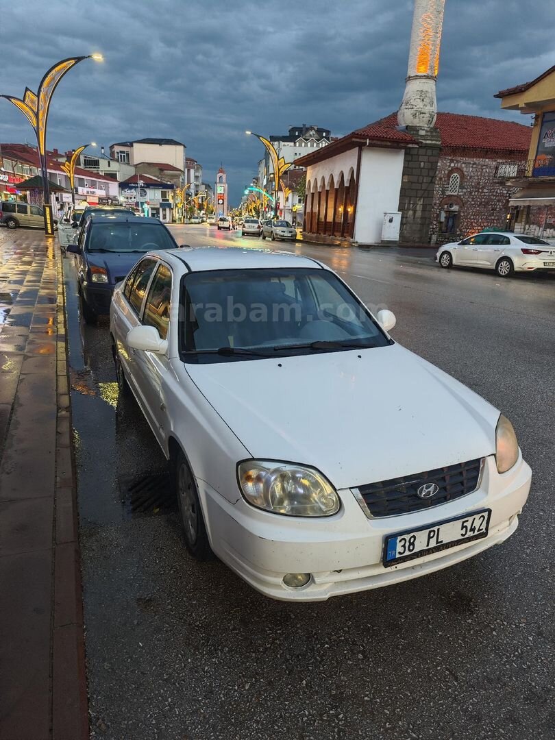 Sahibinden Hyundai Accent 1.6 Admire 2005 Model Çorum 255.000 km Beyaz 3