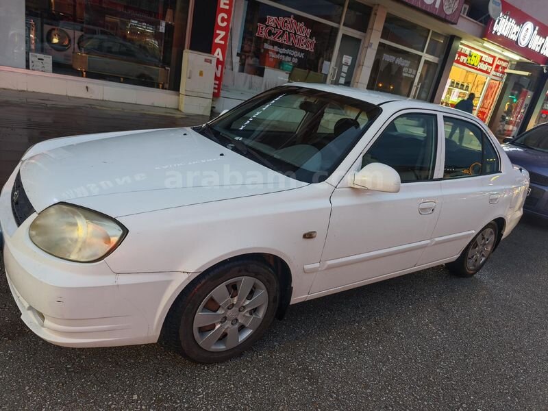 Sahibinden Hyundai Accent 1.6 Admire 2005 Model Çorum 255.000 km Beyaz