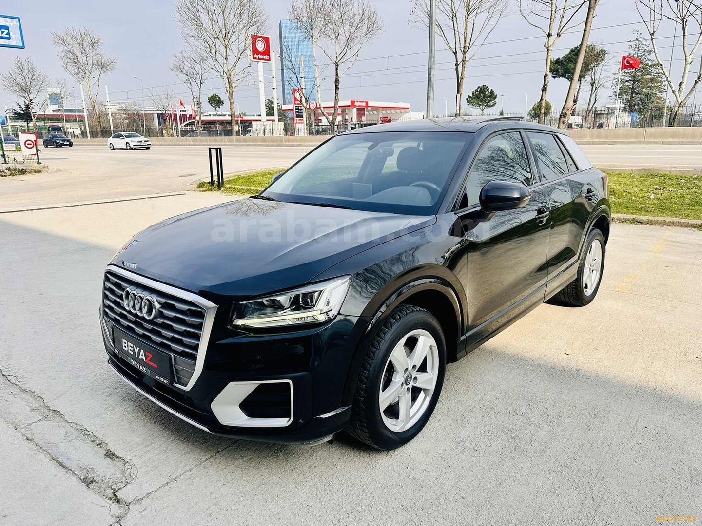 Galeriden Audi Q2 30 TDI Sport 2020 Model Bursa 95.000 km Siyah 1
