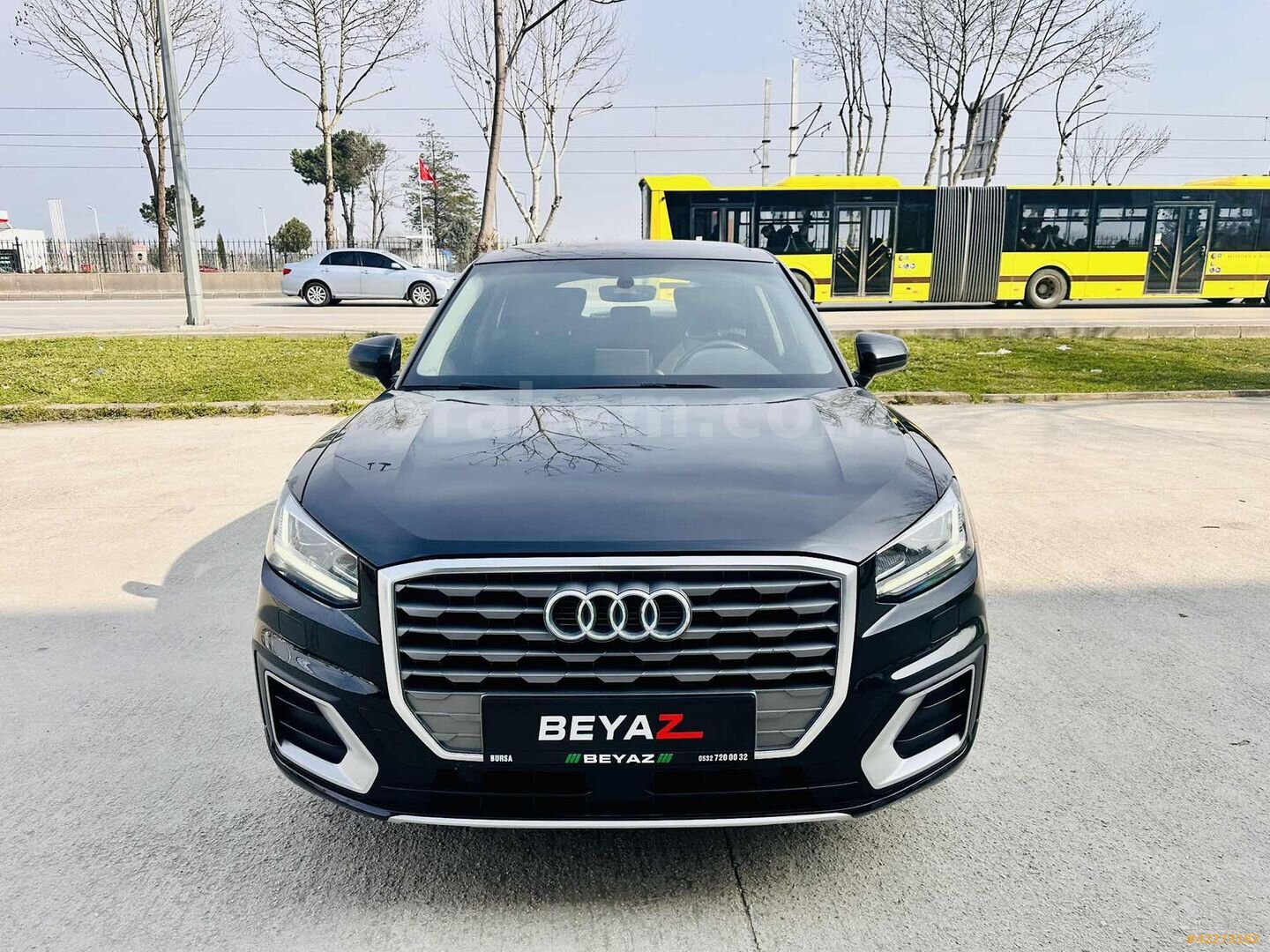 Galeriden Audi Q2 30 TDI Sport 2020 Model Bursa 95.000 km Siyah 2