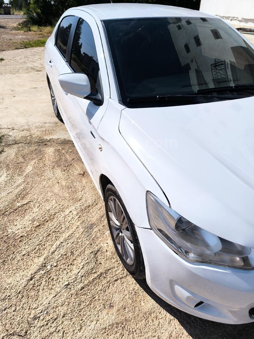 Sahibinden Citroen C-Elysée 1.6 HDi Exclusive 2015 Model Mardin 199.500 km Beyaz 7
