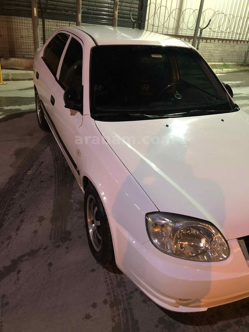 Sahibinden Hyundai Accent 1.3 Admire 2004 Model Mersin 258.000 km Beyaz 3
