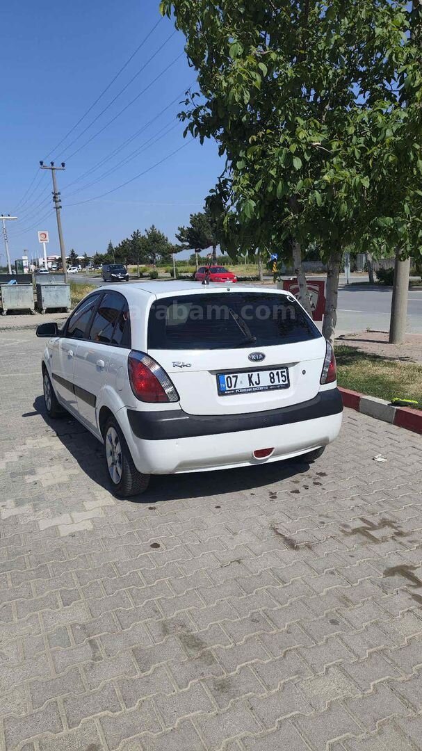 Sahibinden Kia Rio 1.5 CRDi EX Comfort 2006 Model Konya 204.000 km Beyaz 5