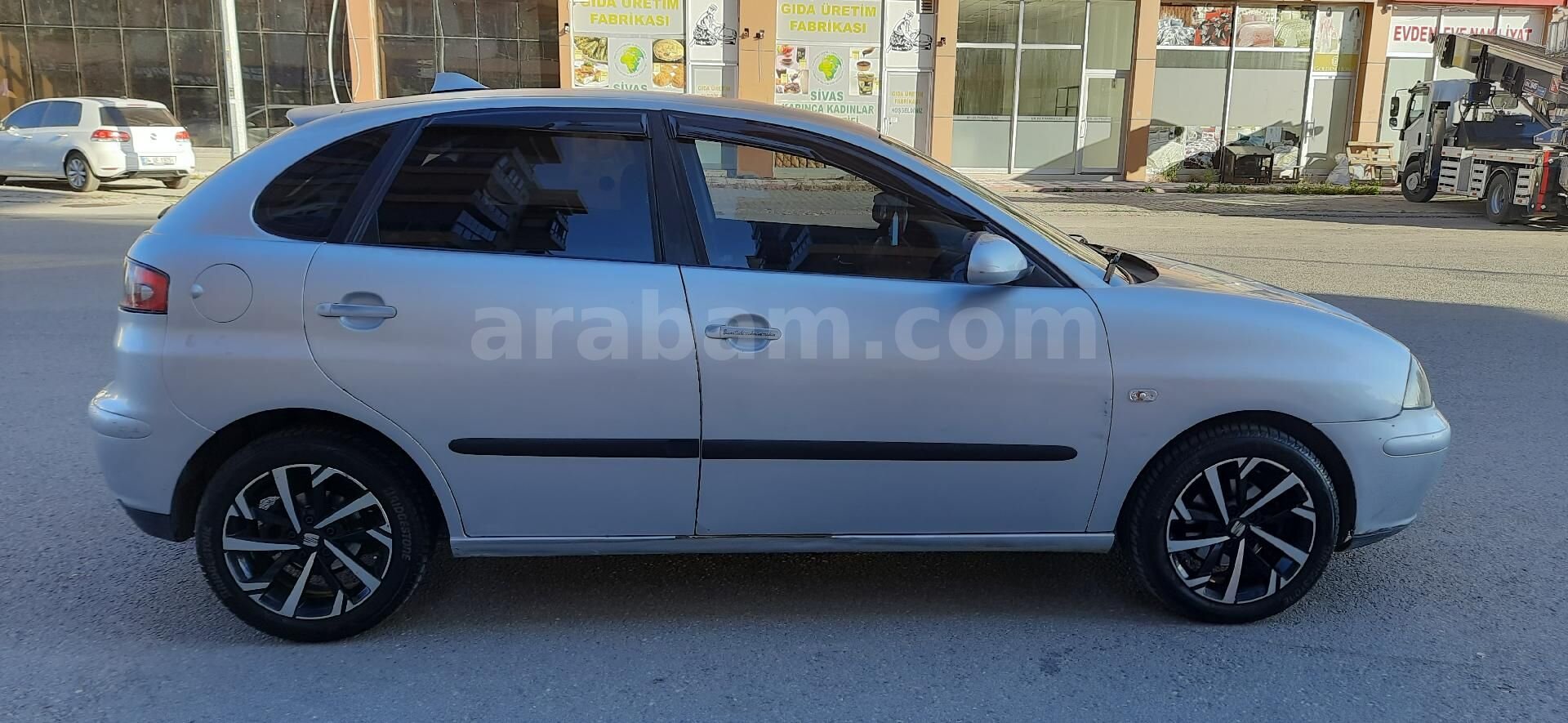 Sahibinden Seat Ibiza 1.4 Signo 2004 Model Sivas 256.000 km Gri (Gümüş) 7