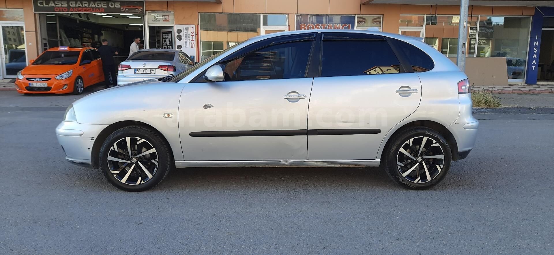 Sahibinden Seat Ibiza 1.4 Signo 2004 Model Sivas 256.000 km Gri (Gümüş) 3