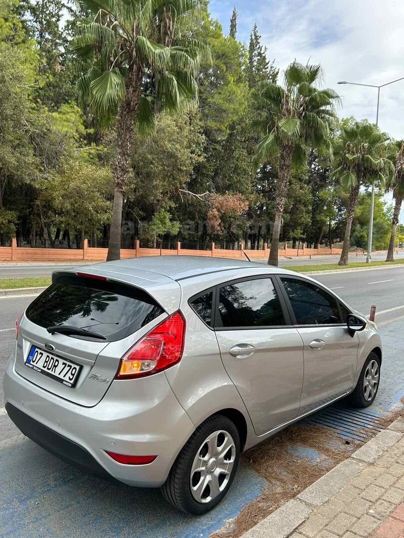 Sahibinden Ford Fiesta 1.5 TDCi Trend 2013 Model Antalya 285.000 km Gri 3