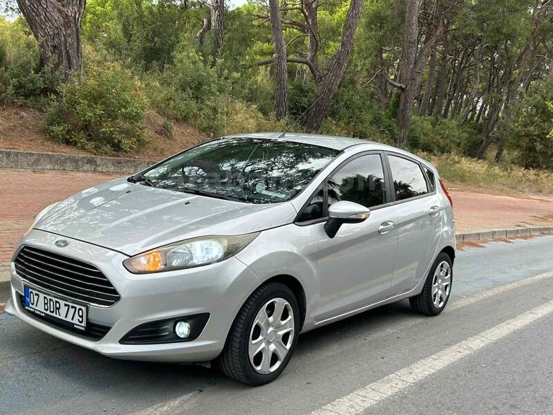 Sahibinden Ford Fiesta 1.5 TDCi Trend 2013 Model Antalya 285.000 km Gri