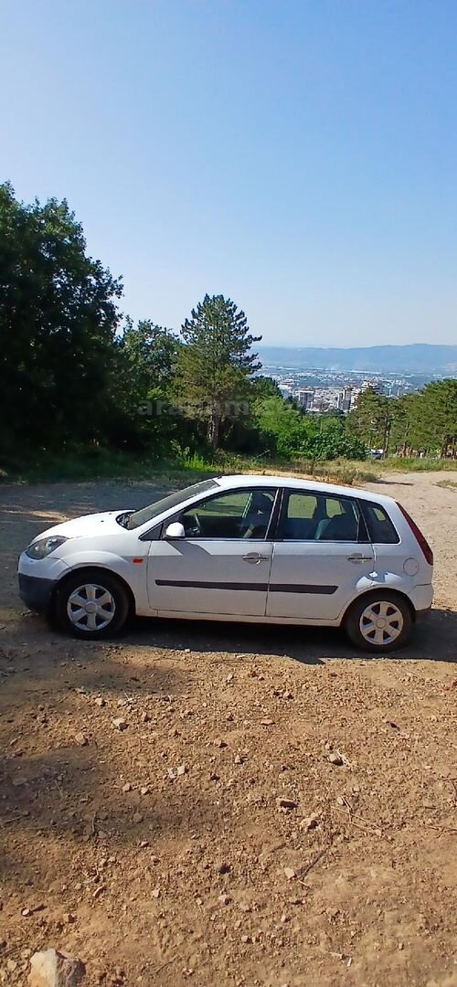 Sahibinden Ford Fiesta 1.4 TDCi Comfort 2007 Model Bursa 232.450 km Beyaz 4
