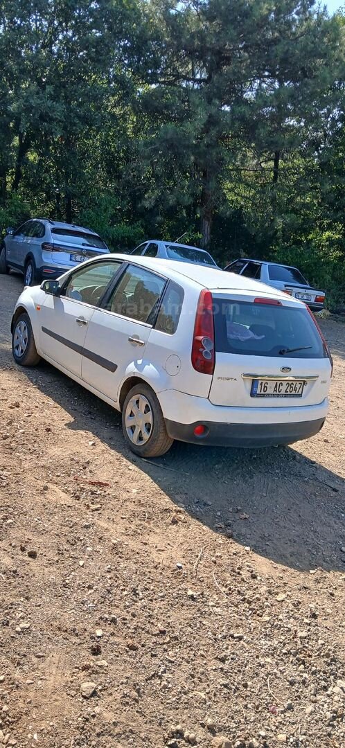Sahibinden Ford Fiesta 1.4 TDCi Comfort 2007 Model Bursa 232.450 km Beyaz 5
