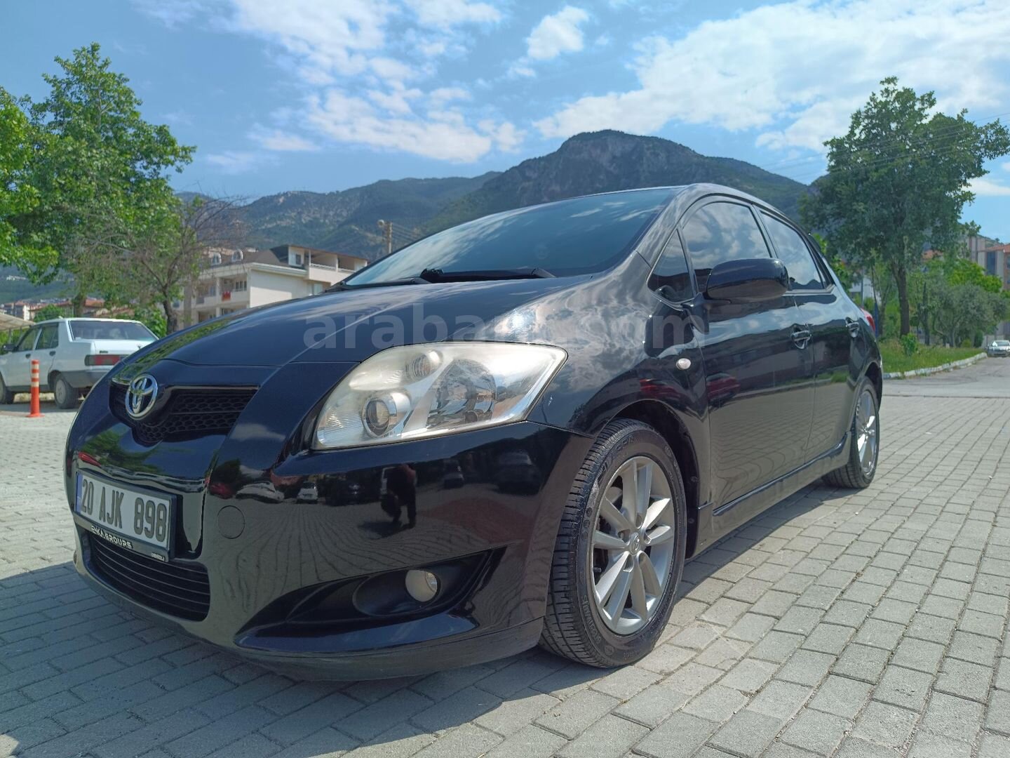 Sahibinden Toyota Auris 1.6 Comfort 2008 Model Denizli 171.500 km Siyah 2