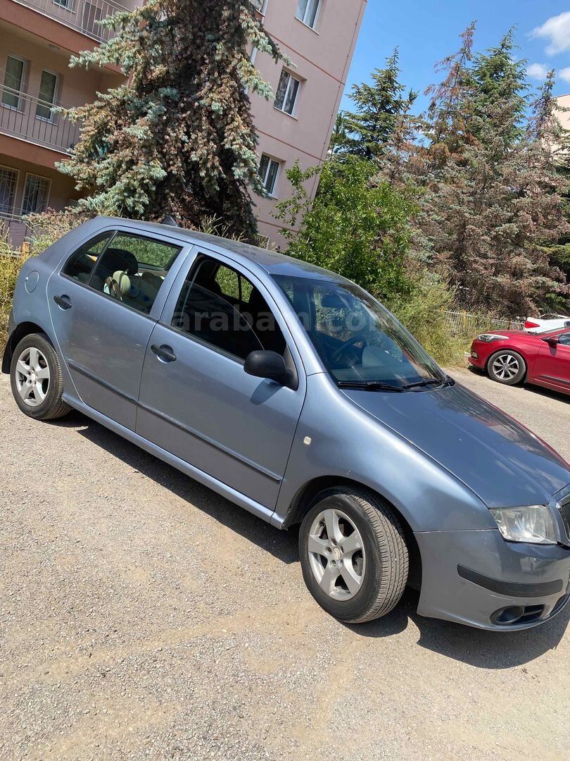 Sahibinden Skoda Fabia 1.4 Classic 2005 Model Ankara 393.000 km Gri 4
