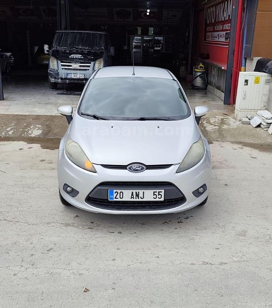 Sahibinden Ford Fiesta 1.4 TDCi Trend 2012 Model Muğla 205.000 km Gri (Gümüş) 2