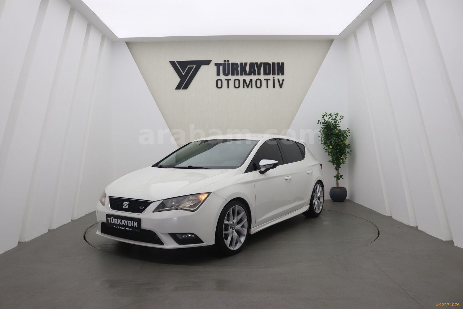 Galeriden Seat Leon 1.2 TSI Style 2014 Model Sakarya 302.000 km Beyaz 1
