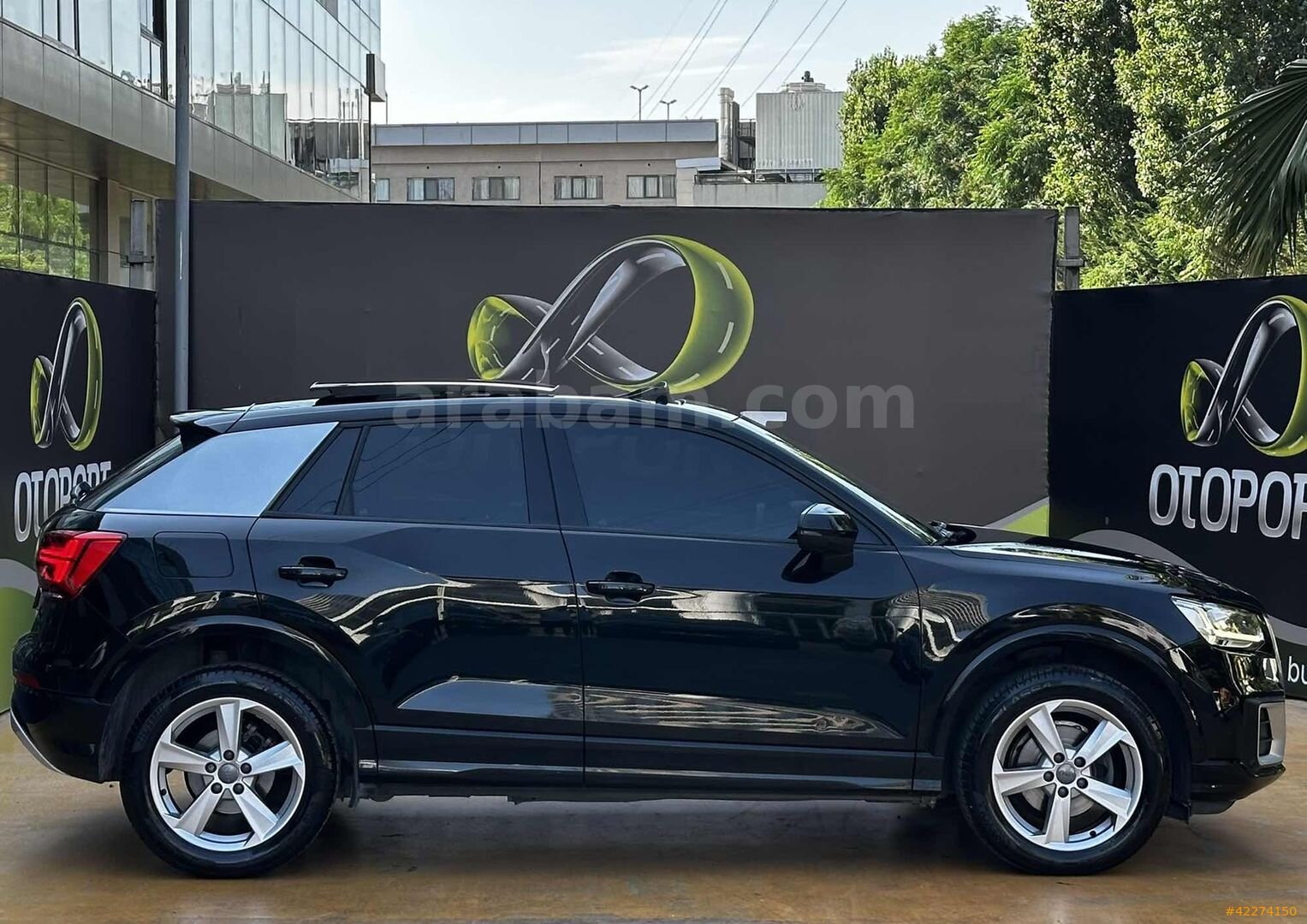 Galeriden Audi Q2 35 TFSI Sport 2019 Model İstanbul 118.000 km Siyah 4