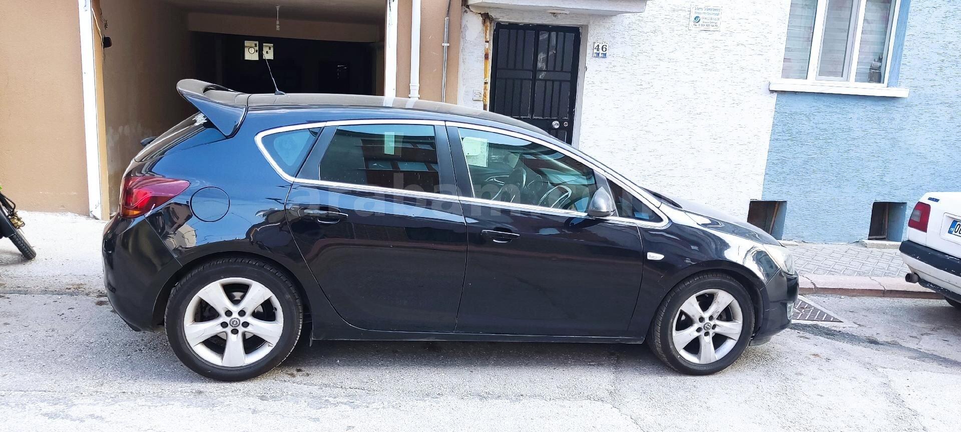 Sahibinden Opel Astra 1.6 Sport 2010 Model Eskişehir 236.000 km Siyah 2