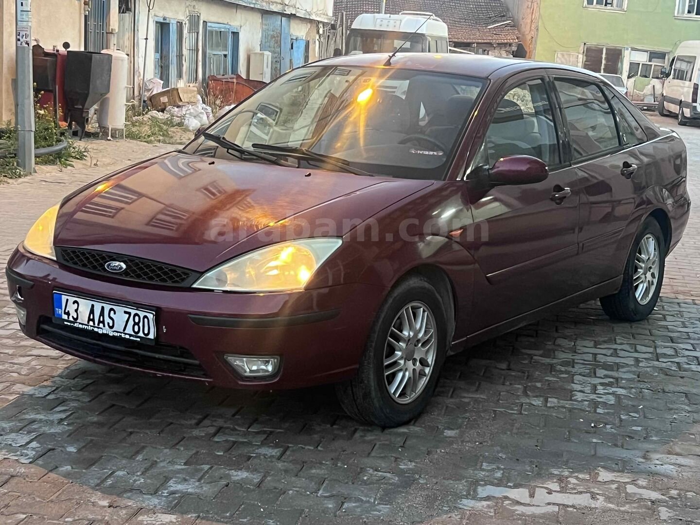 Galeriden Ford Focus 1.6 Ghia 2004 Model Kütahya 300.000 km Bordo 5