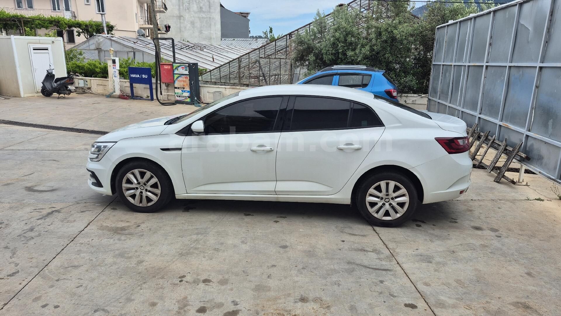 Sahibinden Renault Megane 1.3 TCe Joy Comfort 2021 Model Muğla 29.500 km Beyaz 2