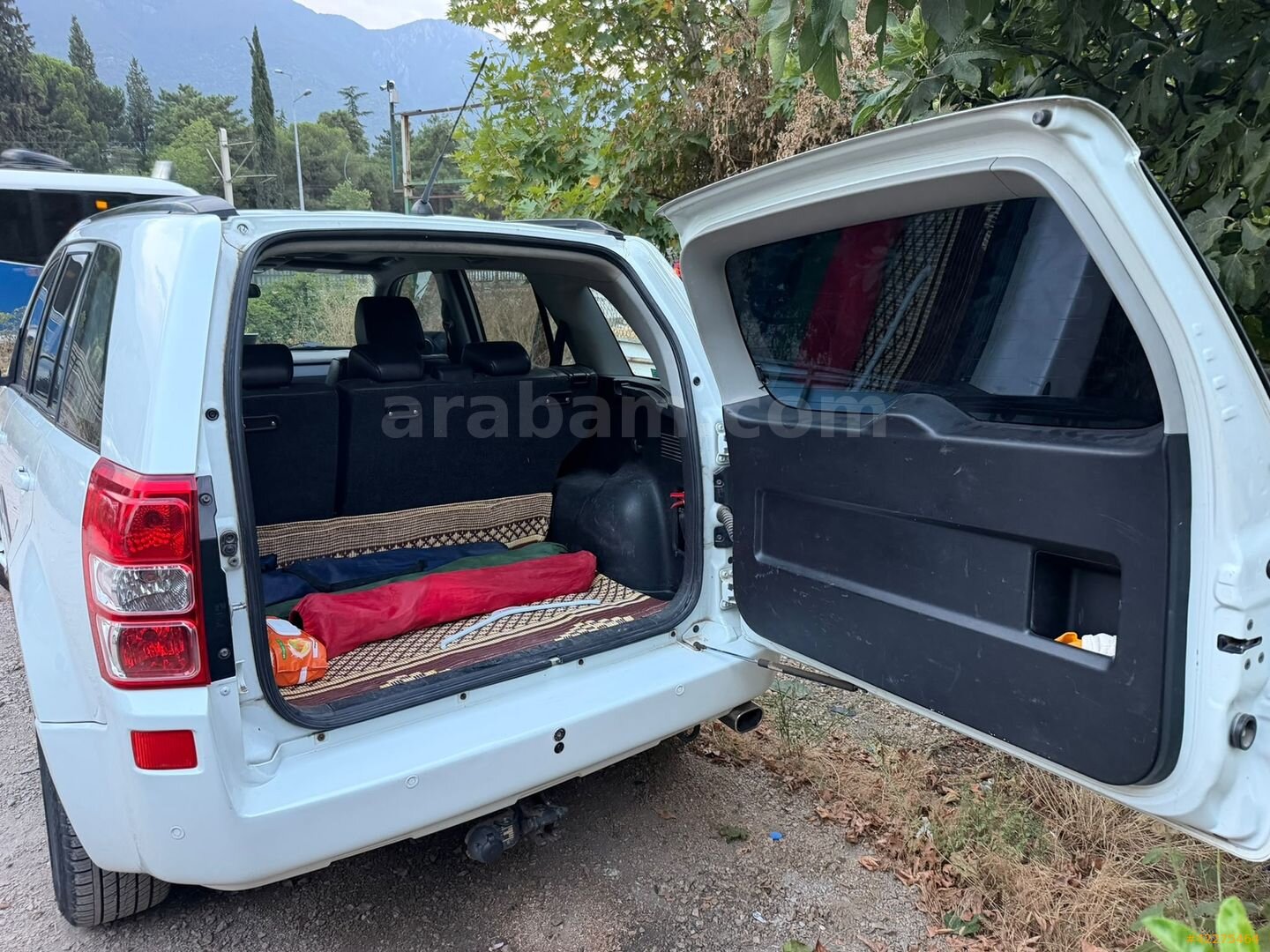ÇOK TEMİZ MASRAFSIZ 4X4 ORJİNAL ÇEKİ DEMİRLİ DİJİTAL KLİMALI 2