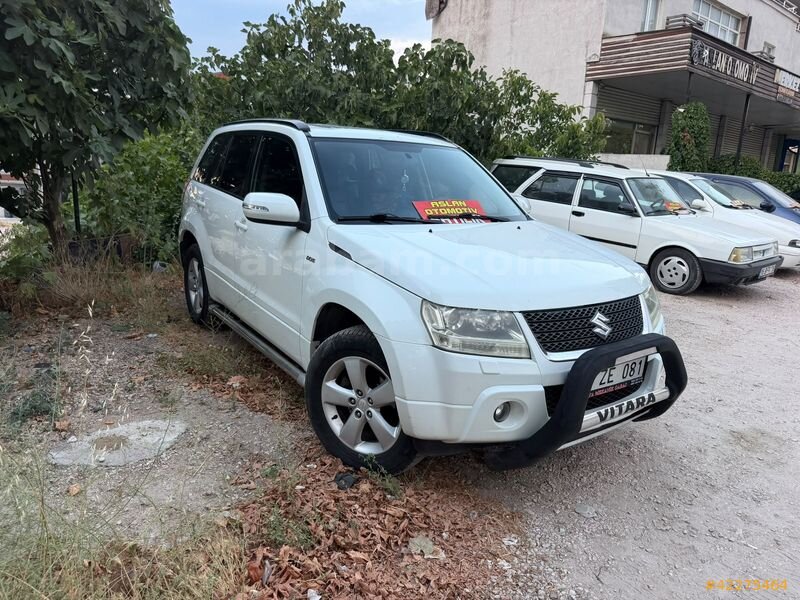 ÇOK TEMİZ MASRAFSIZ 4X4 ORJİNAL ÇEKİ DEMİRLİ DİJİTAL KLİMALI