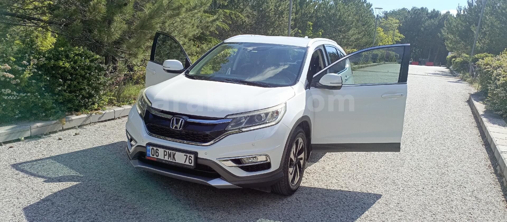 Sahibinden Honda CR-V 1.6 i-DTEC Elegance 2015 Model Ankara 204.000 km Beyaz 3