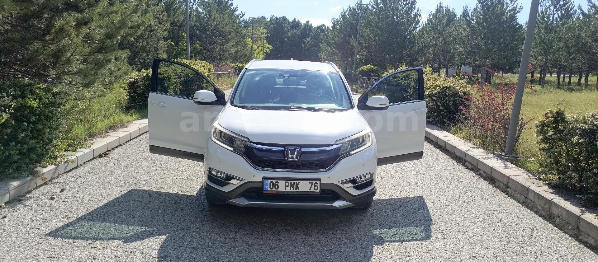 Sahibinden Honda CR-V 1.6 i-DTEC Elegance 2015 Model Ankara 204.000 km Beyaz 1