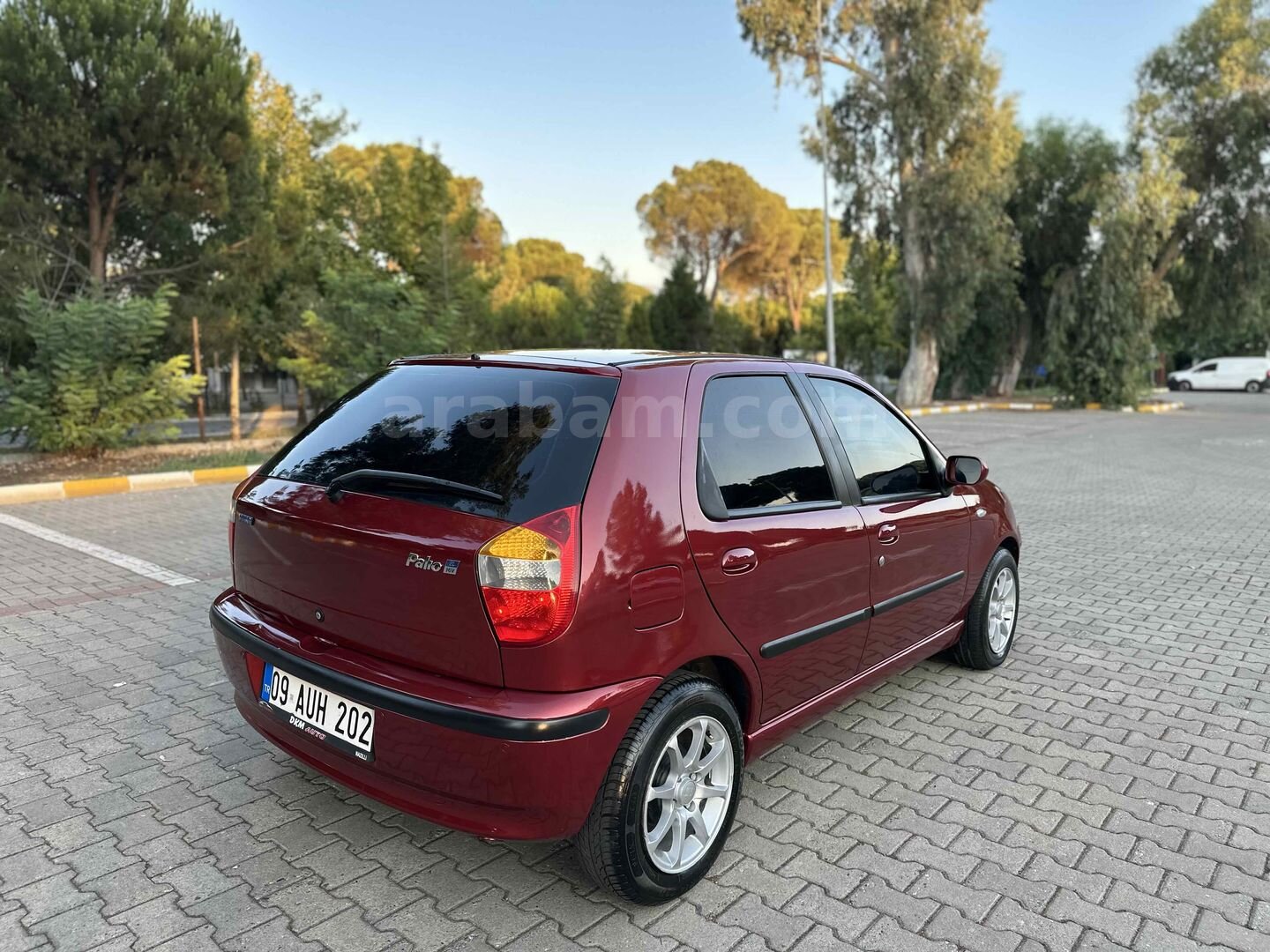 Galeriden Fiat Palio 1.2 EL 2004 Model Aydın 268.000 km Kırmızı 7
