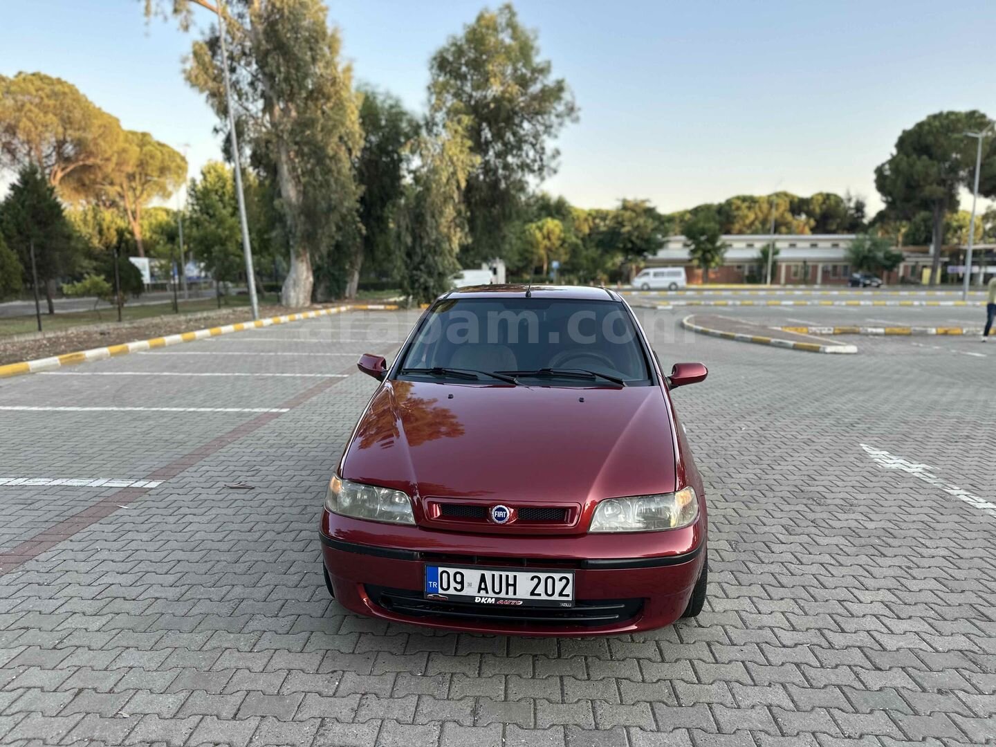 Galeriden Fiat Palio 1.2 EL 2004 Model Aydın 268.000 km Kırmızı 4