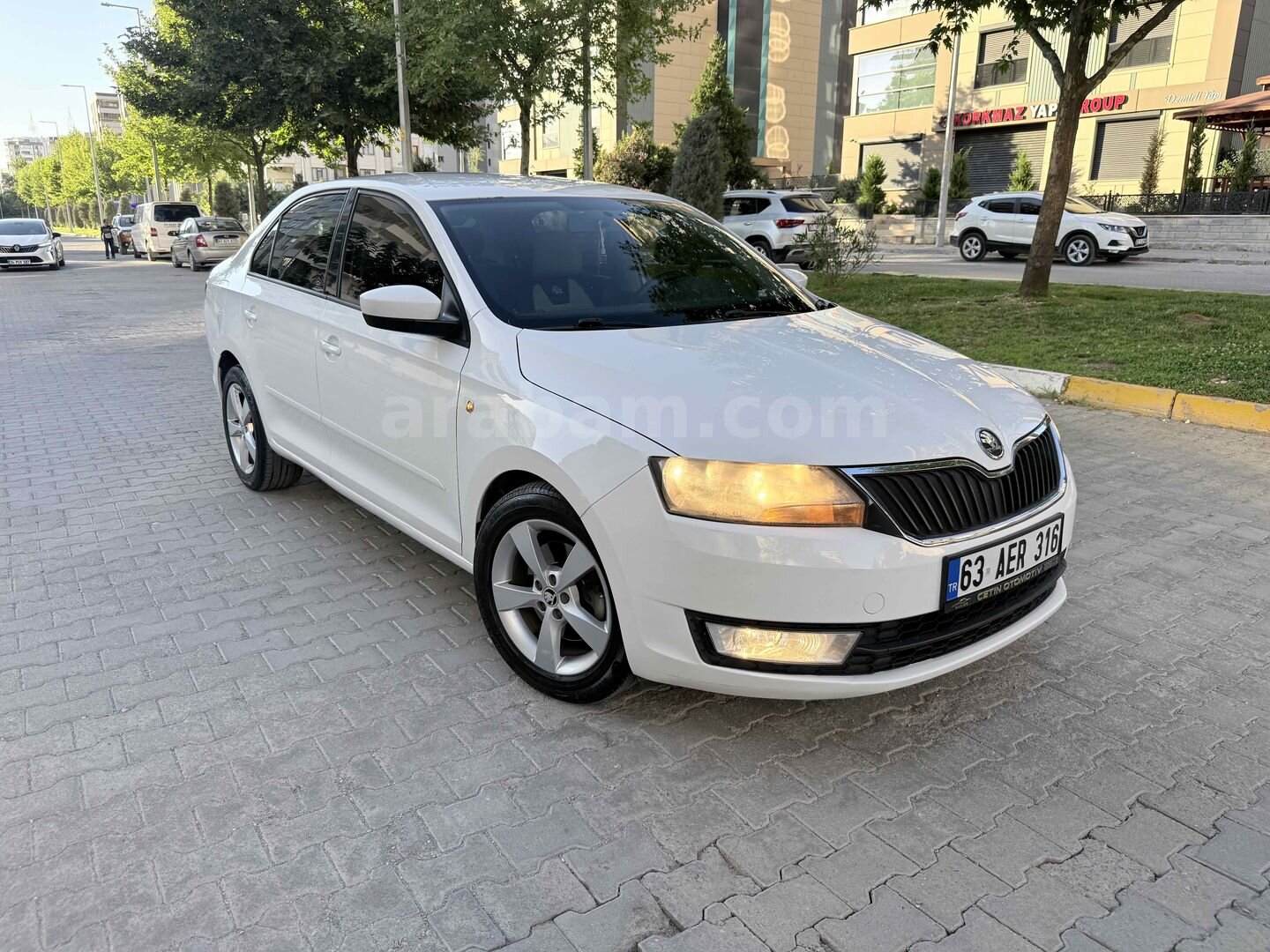 Galeriden Skoda Rapid 1.6 CR TDI Elegance 2013 Model Şanlıurfa 222.000 km Beyaz 1