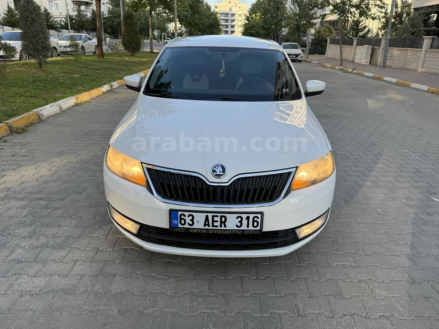 Galeriden Skoda Rapid 1.6 CR TDI Elegance 2013 Model Şanlıurfa 222.000 km Beyaz 2