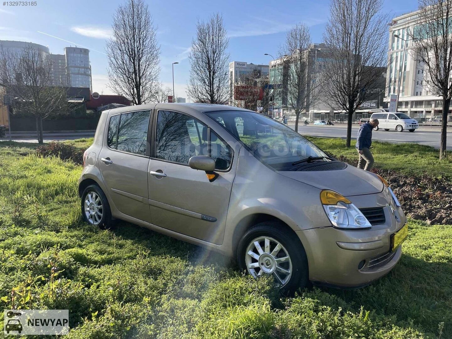 Galeriden Renault Modus 1.6 Dynamique 2006 Model İstanbul 217.000 km Şampanya 7